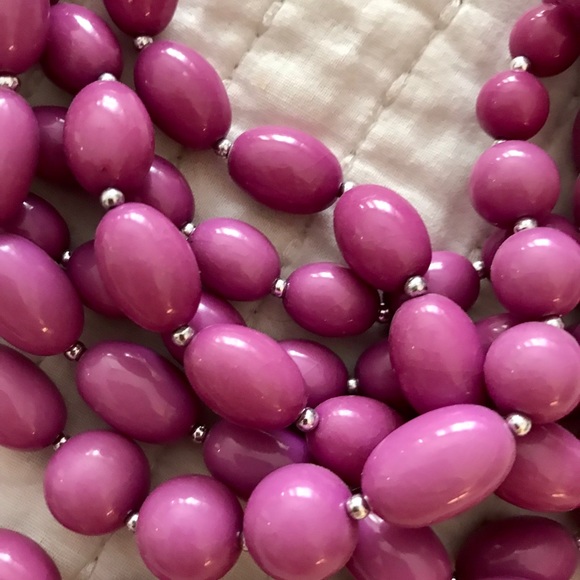 Francesca’s Lilac Statement Necklace - Picture 2 of 2